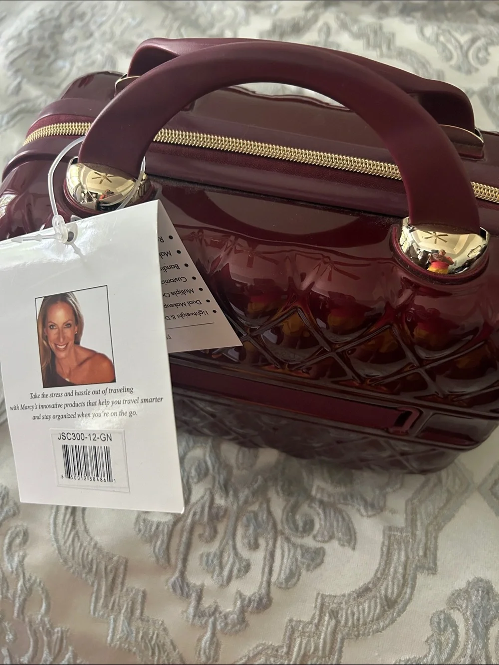 Marcy McKenna Gloss Quilted hard shell Cosmetic Case in Burgundy